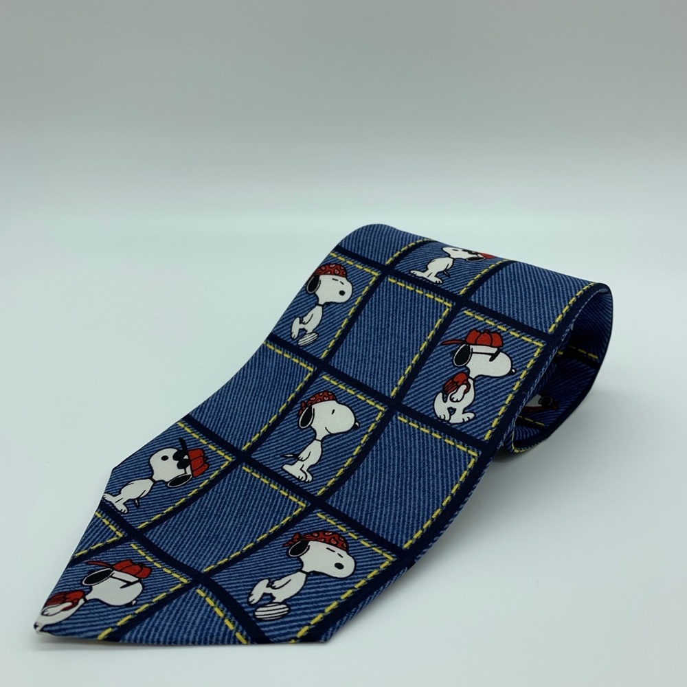 Peanuts Snoopy Tie USED